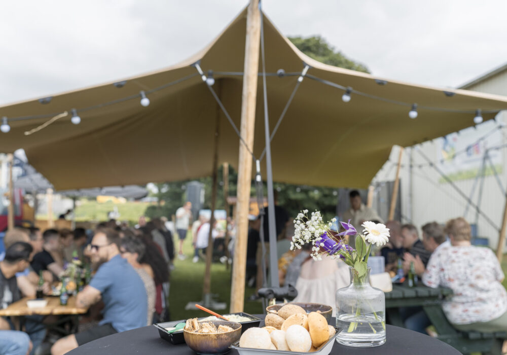 _FPO3843-! _FPO3843-!